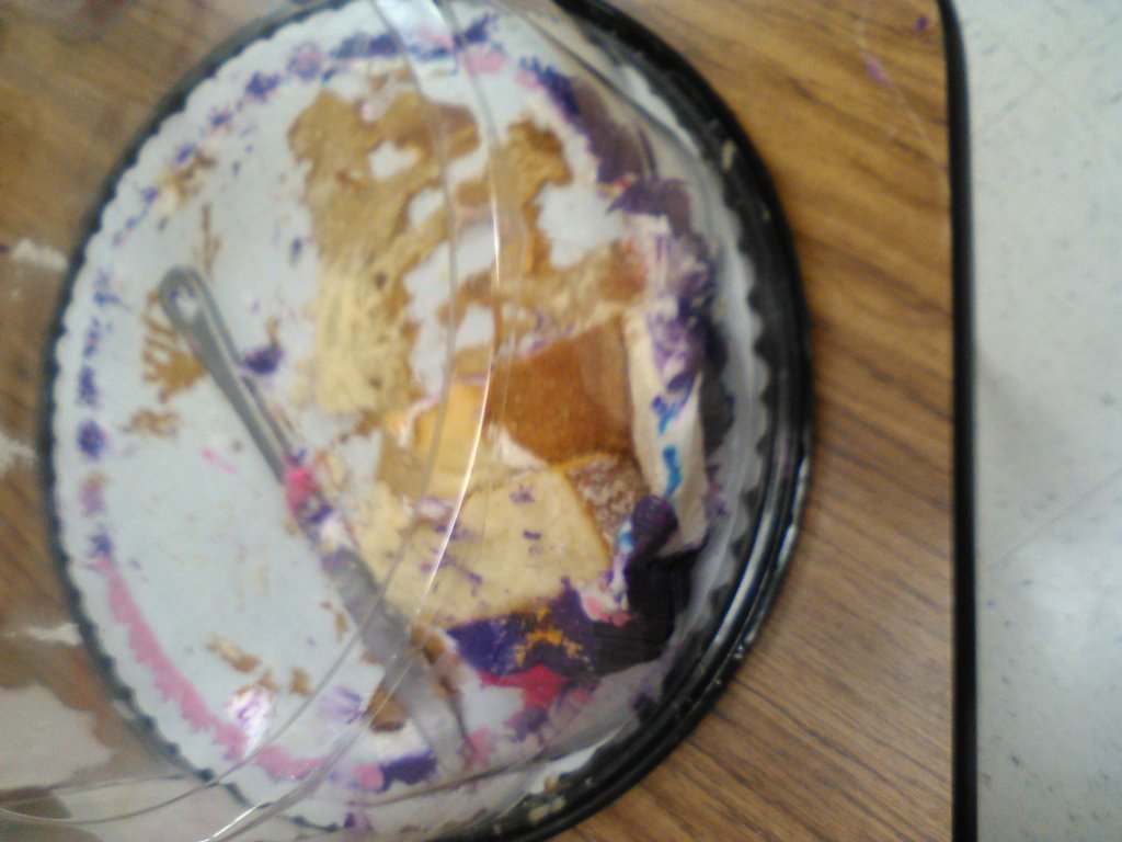 FreckledZebra's tweet image. When the cake in the workroom is calling your name, but you can't eat it 😢 #5lbsdown #lookgoodnaked