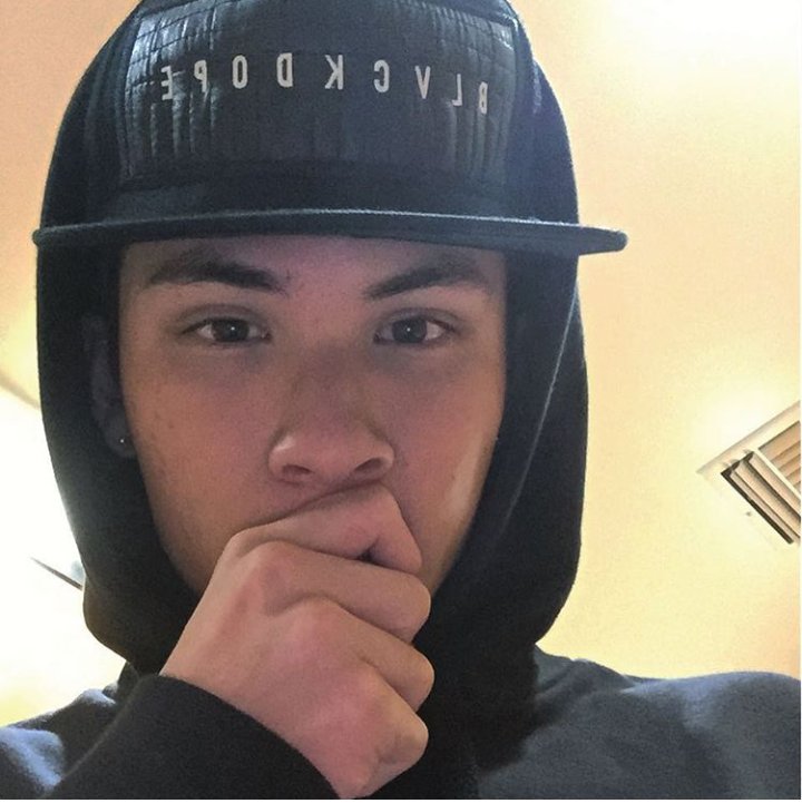 lorin_ekin's tweet photo. RT if @carterreynolds doesn't follow you #DmMeCarter https://t.co/evUPXtTZOq