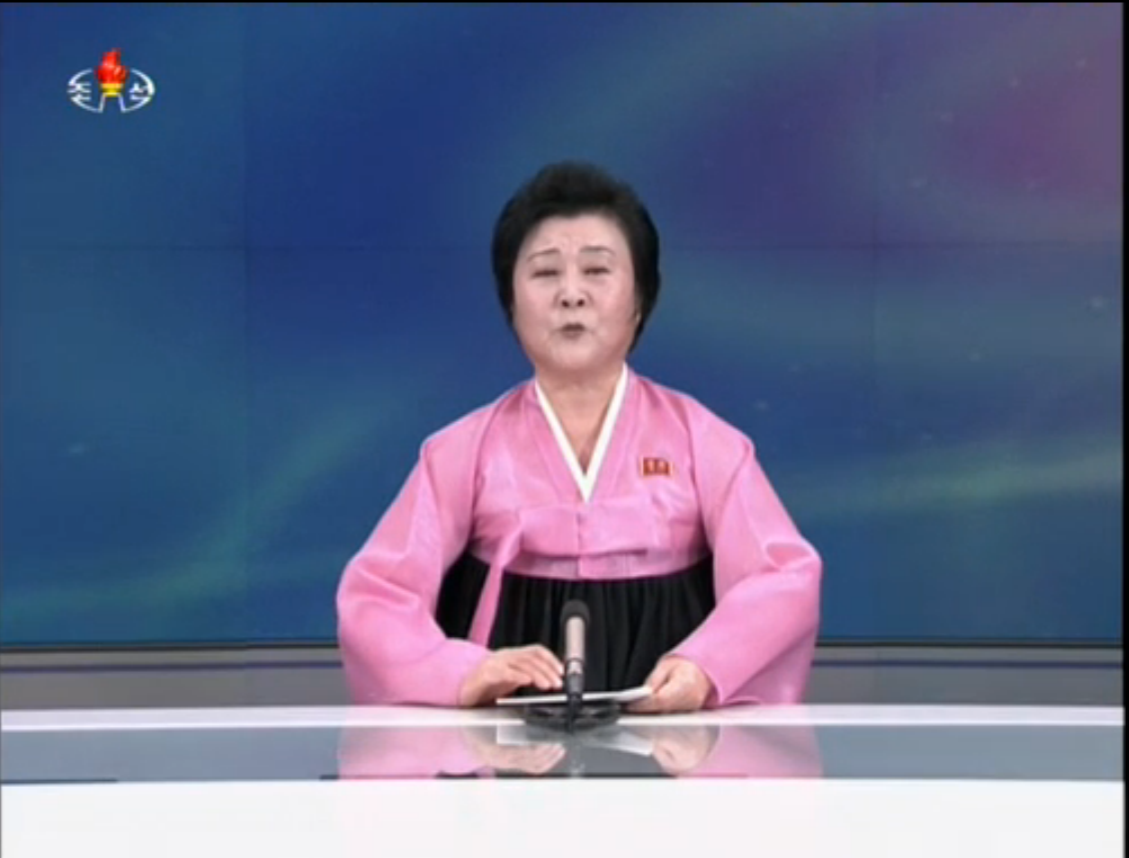 KLDRinfo's tweet photo. Test vodíkové bomby - legendární hlasatelka zpět na scéně #KLDR #jadernyprogram #RiChunHee https://t.co/ZQTds9rP4Z https://t.co/mrL77Avg8M