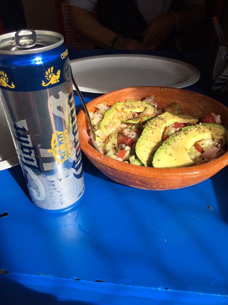 roberto_lopez28's tweet photo. A comer rico en DON camarón..! https://t.co/BKTZmjdJLg