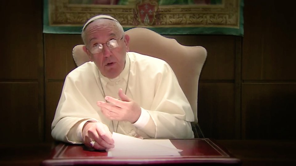 Este es el innovador “vídeo del Papa” que está causando sensación. youtu.be/vdE_09bMMF4 #thepopevideo