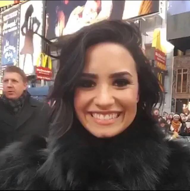 KellyTo31294752's tweet photo. Demi Diva💕💕 https://t.co/wzjuKjgph9