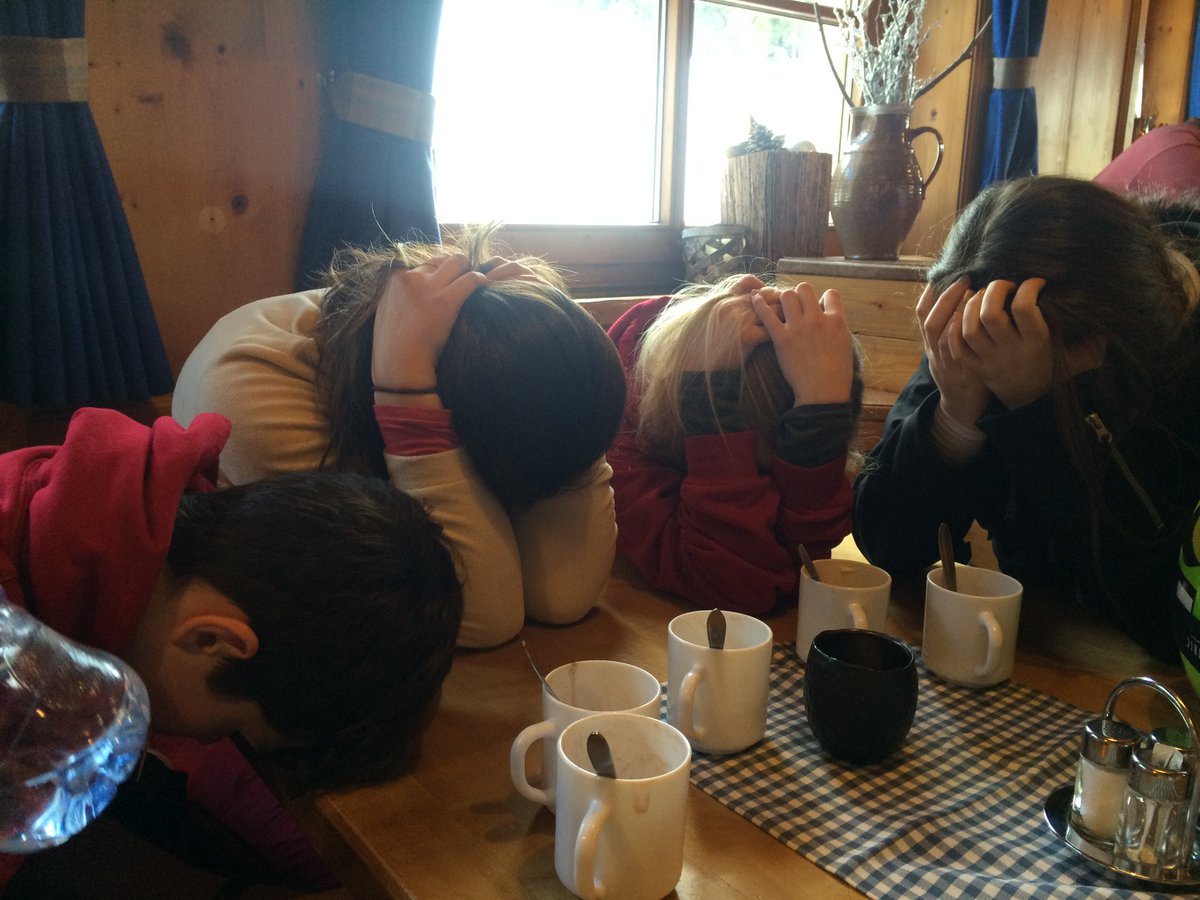 TenburyHighSki's tweet photo. A great day skiing for this group today. Preparing for tomorrow's race. #tiredinstructor #tiredpupils https://t.co/6fQZRDGzLT