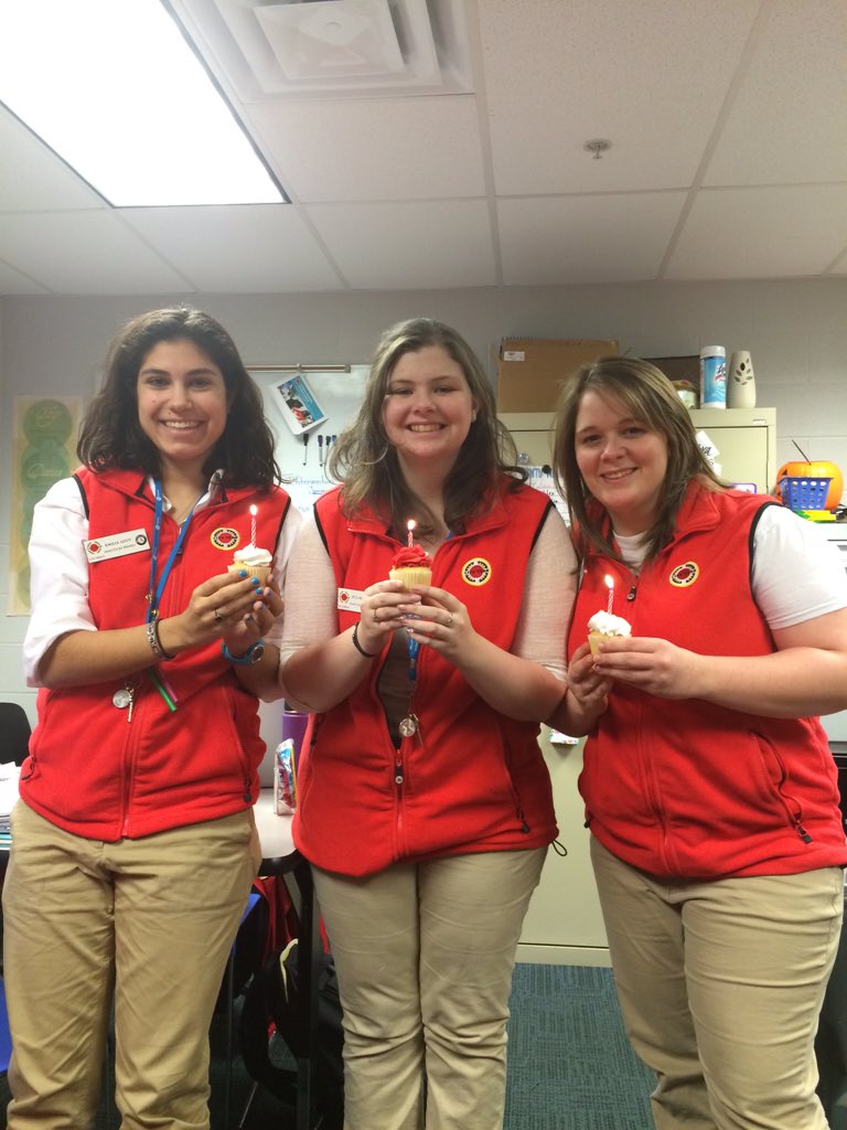MissMollyCYCbus's tweet photo. A birthday celebration of three of our wonderful #cycbus corps members! Happy birthday ladies! #makebetterhappen https://t.co/I4kdug7MQ4