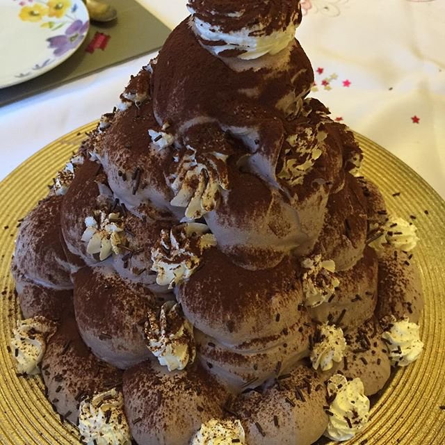 RenosNottingham's tweet photo. # chocolate#profiterole# : @renosrestaurant https://t.co/f7P3W3LS1q