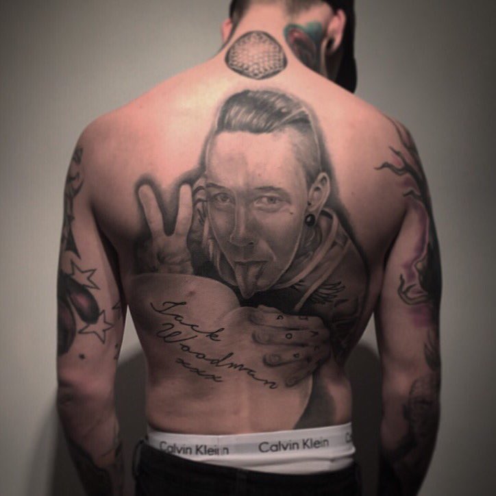 OceanicJack's tweet photo. It's finished fuck the haters 👆🏻👌🏻😎 #bodyshockers https://t.co/1VlvC8SYxb