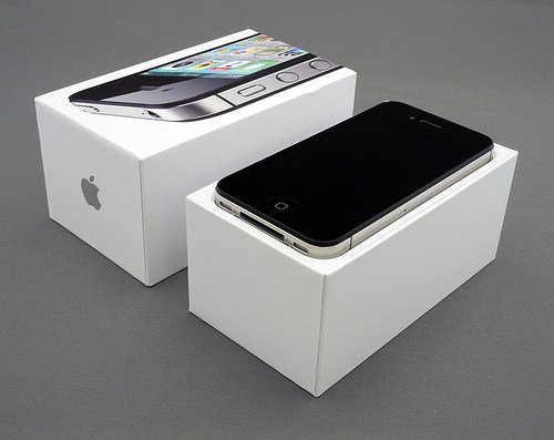 MINAT PESAN/ORDER Apple iPHONE 4S(64GB) Rp.1.500.000 Order►0822-9127-5848 PIN:22D7F4E1