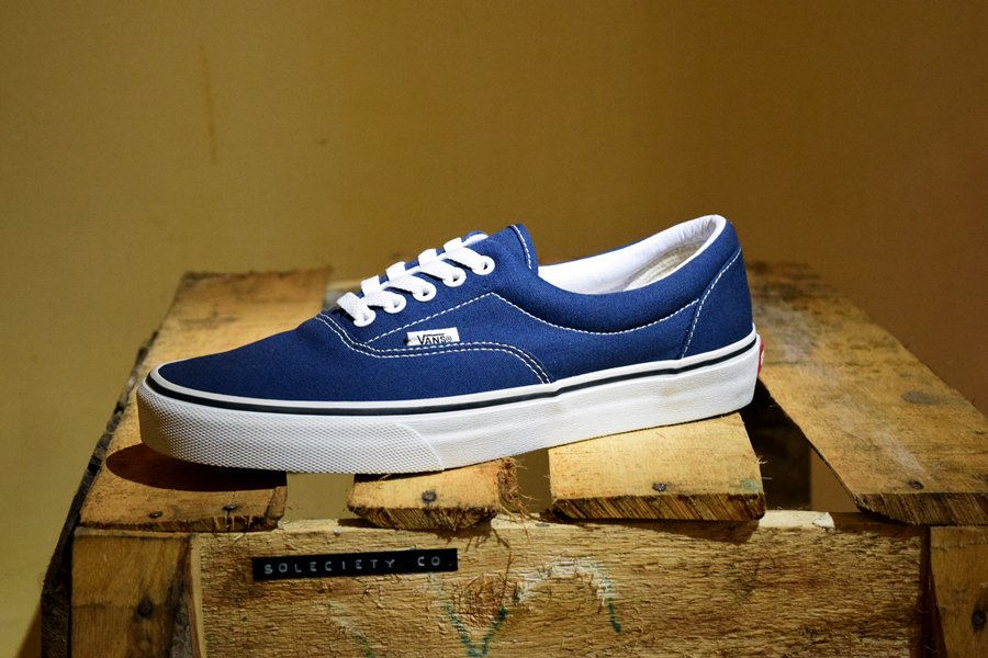 VANS ERA CLASSIC NAVY
Available size : Us8 /Eur 40.5
Rp 599.000 <a href="/ROADshops/">R.O.A.D.</a> <a href="/GFR_KiCK/">GARANSI 100%</a> <a href="/nova_hsm/">nova_hsm LEGIT only</a> <a href="/VYSneakers/">Vans Nike Ventela Original</a>