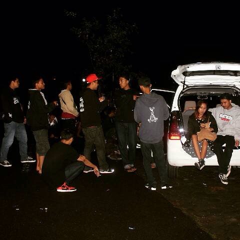 Ecak Ecak Didinding tweet media