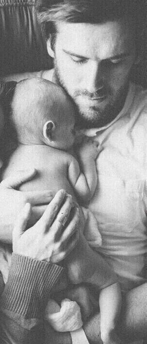 Samu_rollibre's tweet photo. Quiero dar las buenas noches a mi marido, el padre de mis hijos, el hombre de mi vida, te amo #SamuOff https://t.co/1Vf1tr0IXa