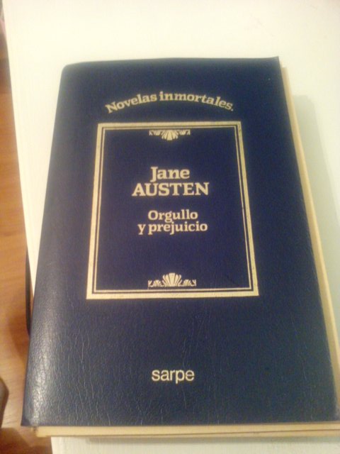 Maria_Carbon's tweet image. Empiezo el #ViajeLiterario2016 con este clásico que nunca he leído. #OrgulloYPrejuicio #Libro1