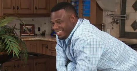 BleacherReport's tweet image. VIDEO: Ken Griffey Jr. gets his call to the Baseball Hall of Fame ble.ac/1JvdzkZ