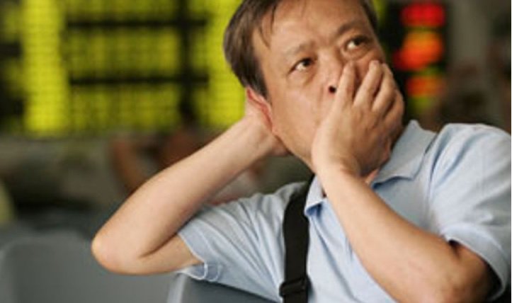 ChannelNewsAsia's tweet photo. UPDATE: Chinese stock markets suspended for the day after shares fall 7% https://t.co/Aw90hdnCoW https://t.co/7mLCJ7b2Pq