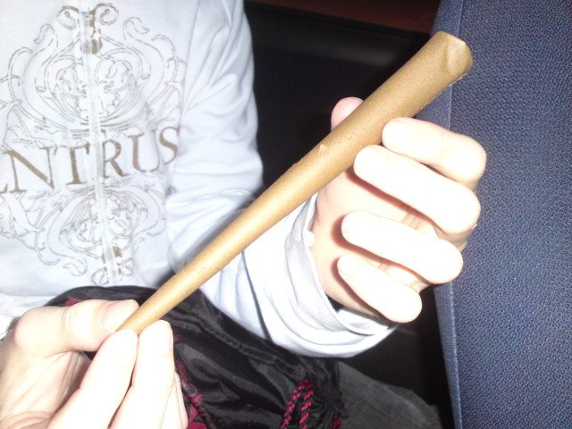 _2High4This_'s tweet photo. Who else wants to blaze this with me? https://t.co/EHzCCqJO3D