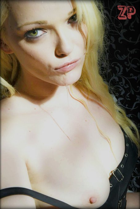 Sloppy wet spit mmmm https://t.co/Pk4CVNjnhx<a href="/tag/amen"class="tags"><span>#amen</span></a>