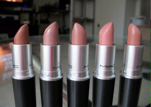 laurenlovich's tweet image. when he tells you to send nudes #WasteHisTime2016