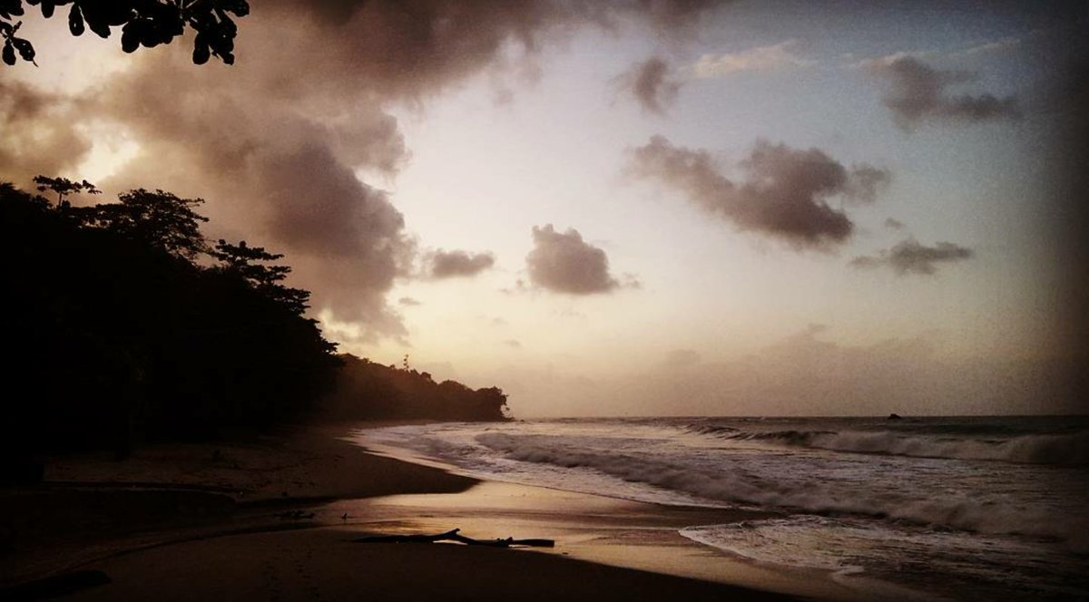 mtplaisirhotel's tweet photo. Enjoy every sunset, look forward to every sunrise. #granderiviere #mtplaisirestatehotel #trinidad https://t.co/RkucaBAHaA