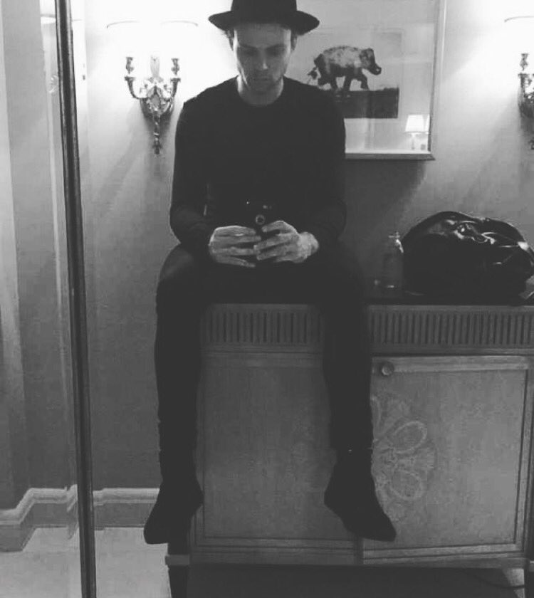 pocassium's tweet image. When I see @5SOS in concert this summer I will probably cry when I see Ashton.