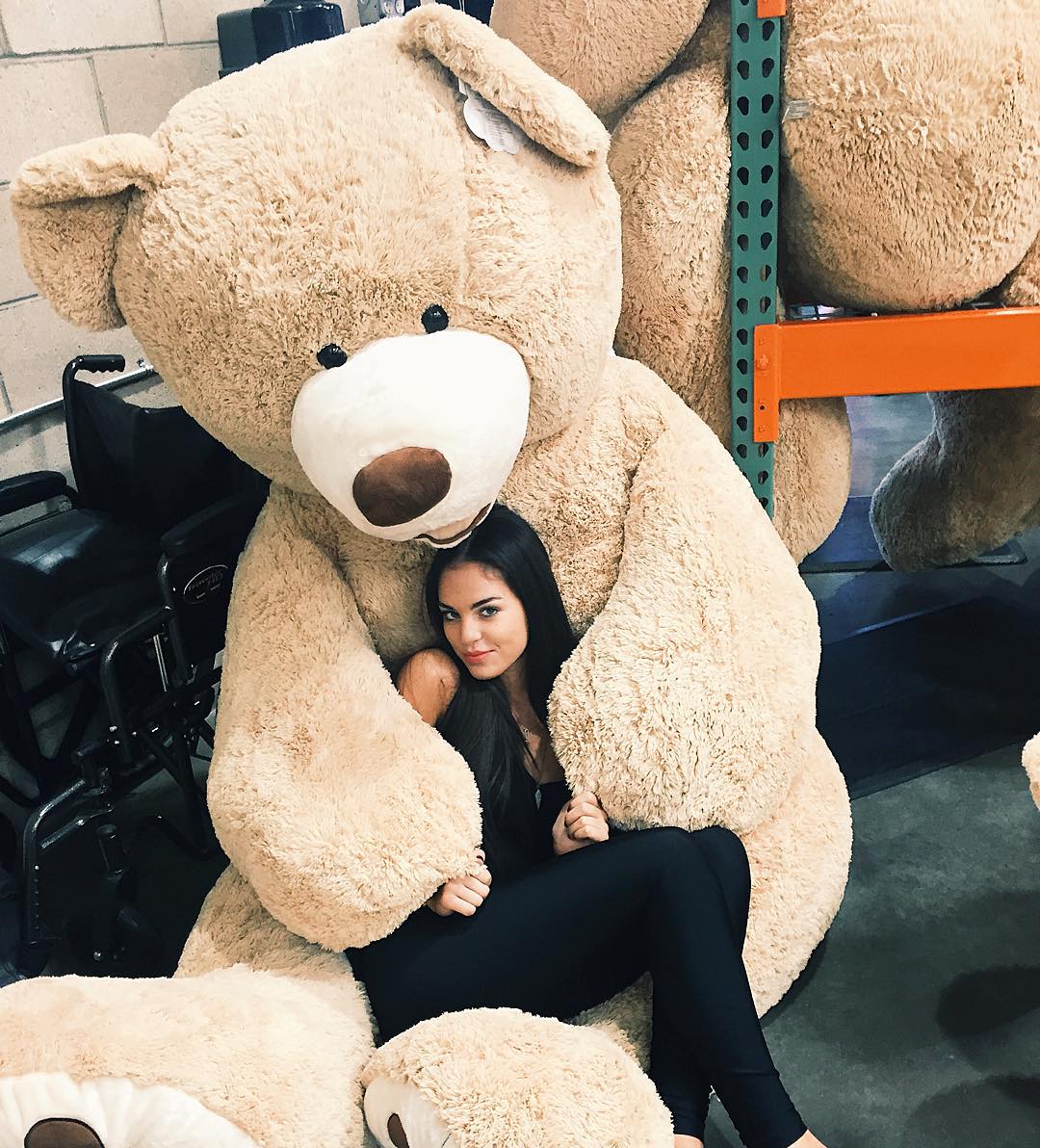 Gonna cuddle with my teddy bear  gn 🌛🌌