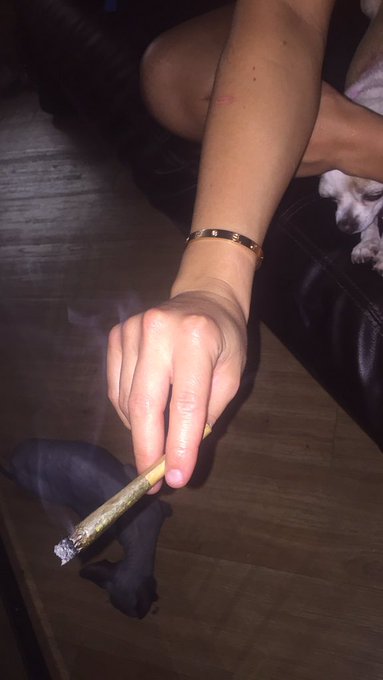 Good smoke sesh w/ @2Cheekzbck https://t.co/r9L2FmxCvW<a class="tags" target="_blank" title="On Twitter" href="/?out=eyJ0eXAiOiJKV1QiLCJhbGciOiJIUzUxMiJ9.eyJpYXQiOjE3MjE2NzcxNDQsImlzcyI6InR3cG9ybnN0YXJzLmNvbSIsIm5iZiI6MTcyMTY3NzE0NCwiZXhwIjoxNzUzMjEzMTQ0LCJyZWRpcmVjdF91cmwiOiJodHRwczovL3R3aXR0ZXIuY29tLzJDaGVla3piY2sifQ.xl38NYGWxuaoON4_UDtzShj2ENGRUrKQ3oCuRLgmONU4QUNpE50XxlHuxsf4NODF0IepiB9w8AfTF_J-RXoq6A">@2Cheekzbck</a><a href="/tag/harrypotter"class="tags"><span>#harrypotter</span></a><a href="/tag/isolemnlyswear"class="tags"><span>#isolemnlyswear</span></a>