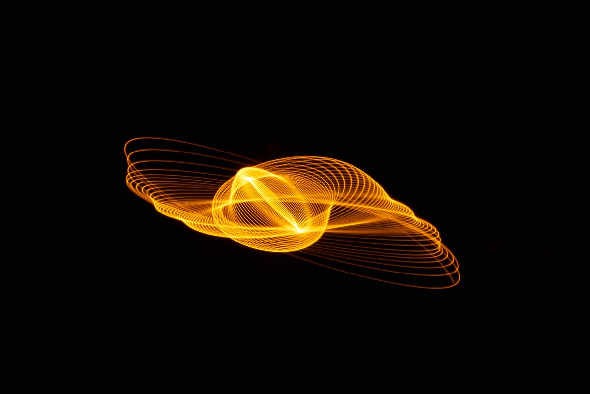 slightpainting's tweet image. #lightpainting #spirographe #light #paris #abstorm  #2016
