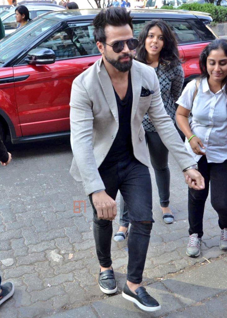 Embedded image permalink