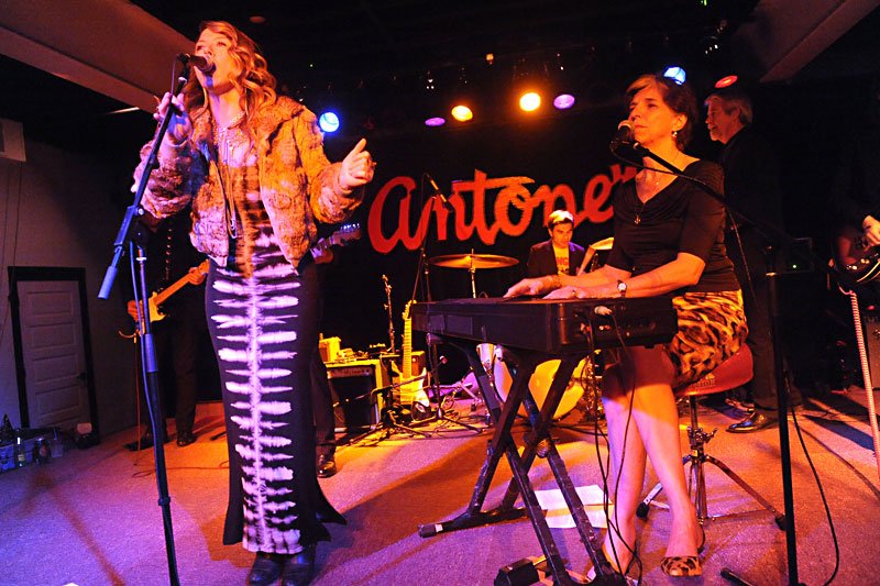 AustinChronicle's tweet photo. .@Playback_Austin on Free Week, the return of @AntonesNightclb, &amp; Austin Music Poll Ballot. https://t.co/zh96FaHLHn https://t.co/cShoJIOvYD
