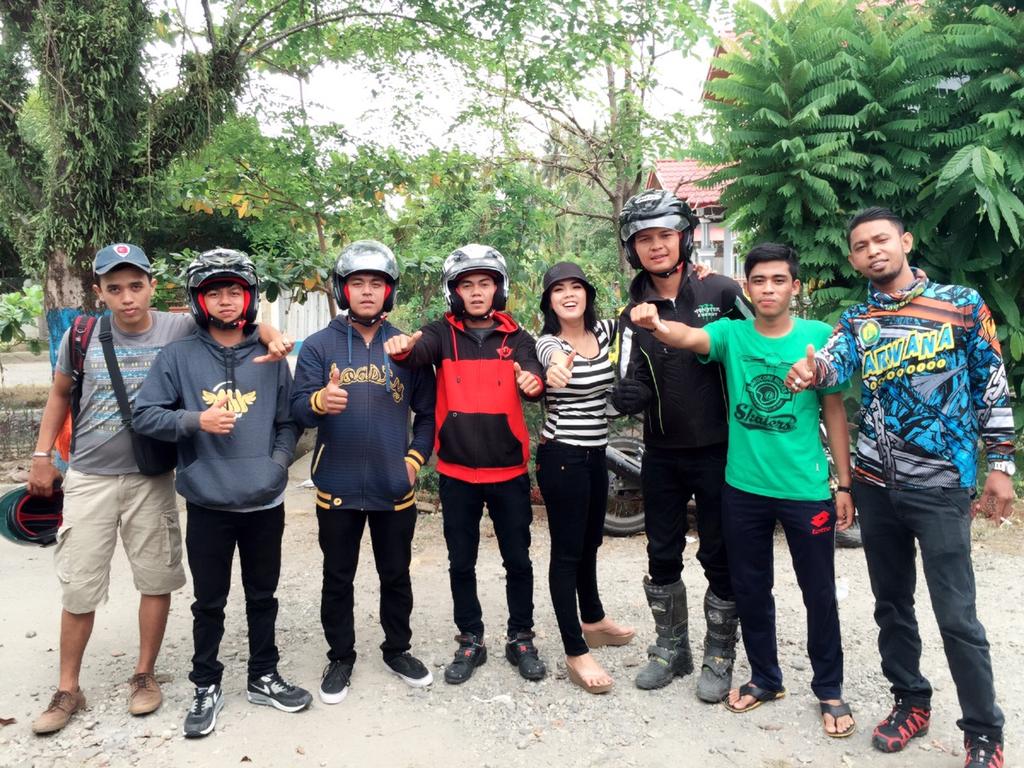 QLkerinci's tweet photo. Touring ql krc happy new year 2016 🎉 https://t.co/HQ4Sh03VQb