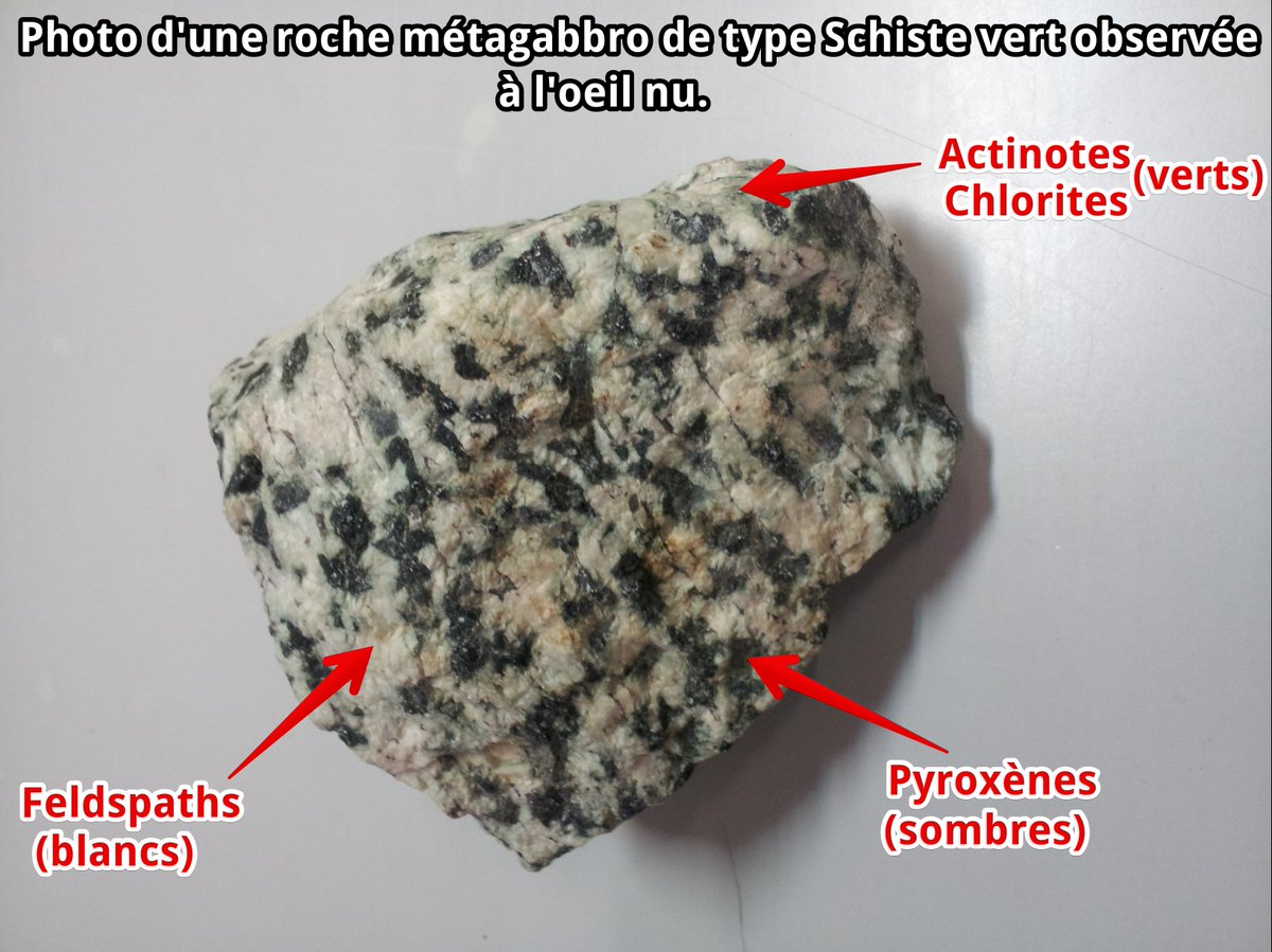 LeaPapillon's tweet photo. Domaine de pression/température du métagabbro schiste vert : pression faible, 0-400°C #FloraTS2015 #TSmétamorphisme https://t.co/6WyCXdmCnd