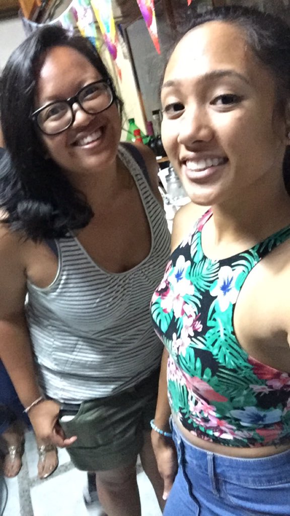 _jdaawwg's tweet image. Happy 24th birthday @prettylilxlara ! #Kobeyear #2types 😏🎉🍾