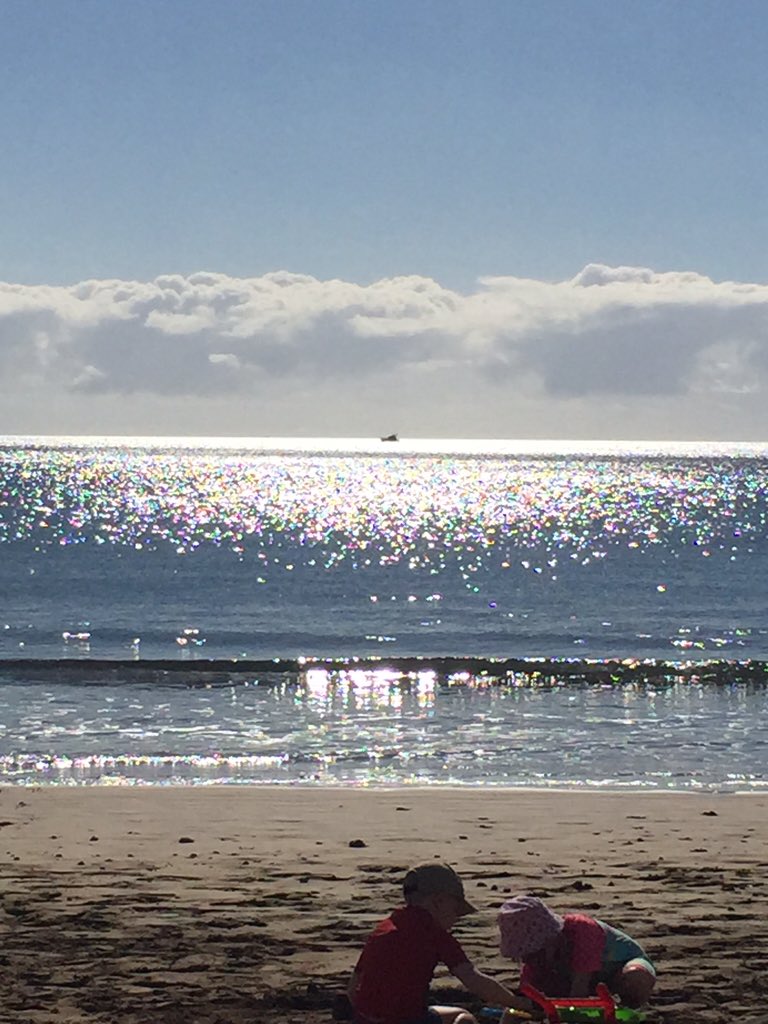 ClaireTayls's tweet photo. @lanzarote #sparklysea #stunning sad to go home 😢 https://t.co/u9mRFqCbAw
