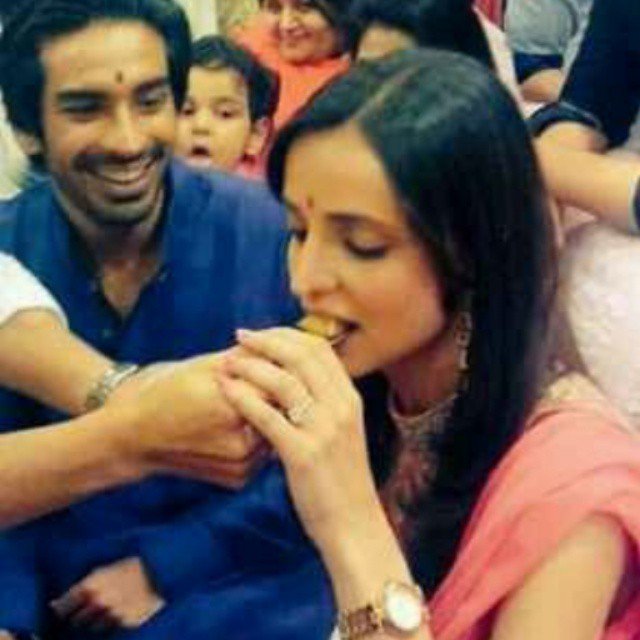 TellyTalkIndia's tweet photo. RT 🔁 if you're excited for #SanayaIrani &amp; #MohitSehgal aka #MonayaWedding . https://t.co/bDcWwB84mM