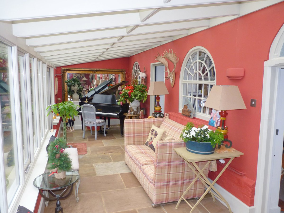 FandCBSE's tweet photo. Looking for beautiful house, annexe, ample off road parking &amp; close to Theatre in Bury St Edmunds? Look no further! https://t.co/hQmLnI3FoH