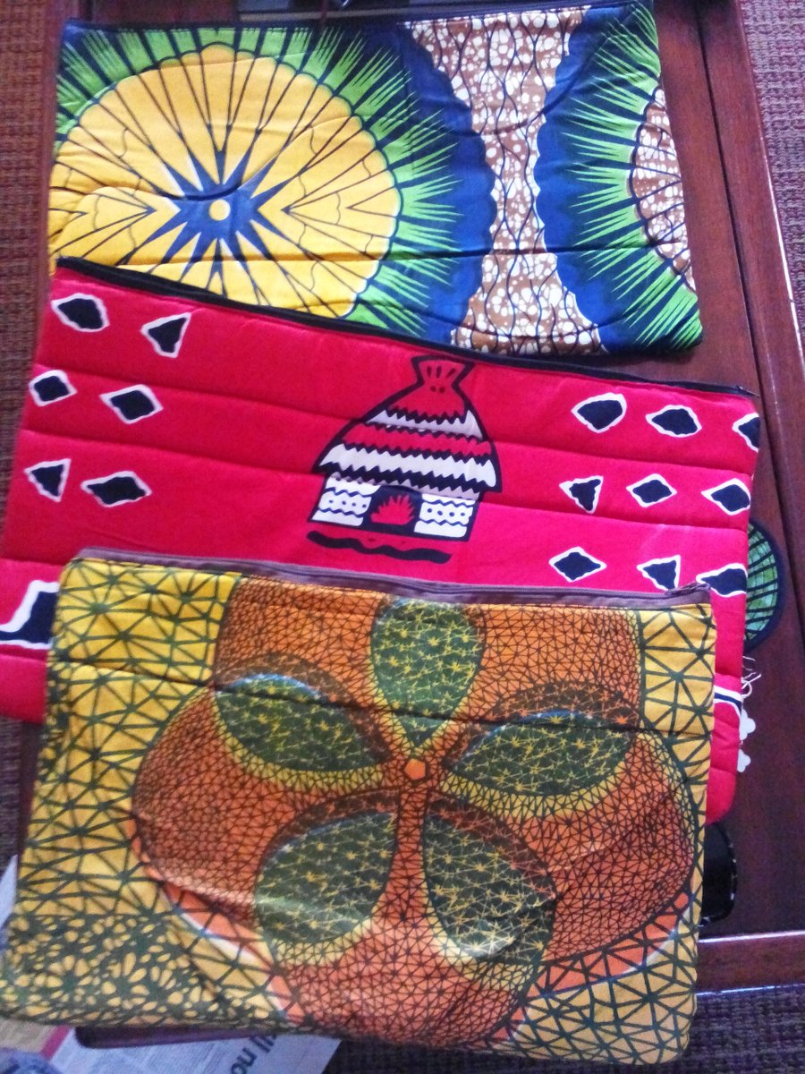 GraceVillaUg's tweet photo. Keep ur laptop safe in 1 of our popular cushioned laptop bags made by our girls!
100%cotton kitenge. #Embabazi #GVUG https://t.co/jOZLeKPOW6