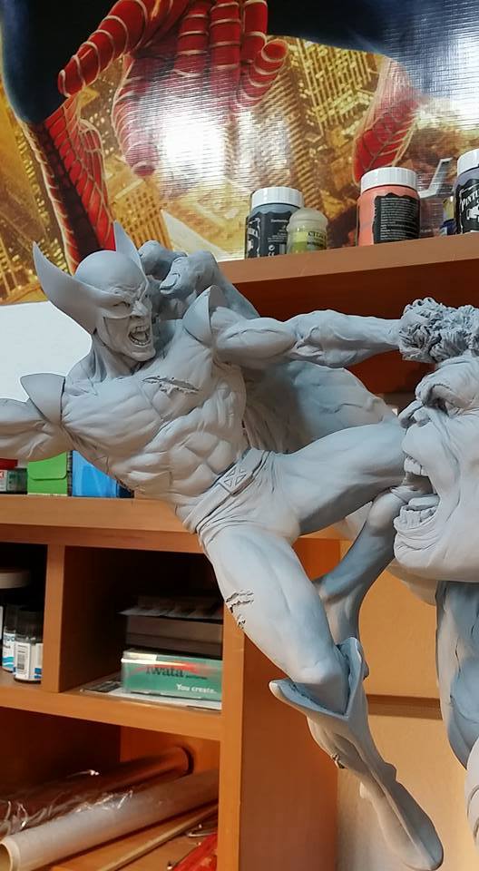 do_want's tweet photo. Wolverine vs Hulk - Diorama esculpido por Troy McDevitt https://t.co/OQVlcXX4VR