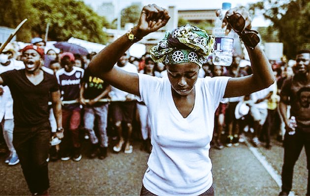 BangForce16's tweet photo. @NestleUSA @Nestle @NestleSA should have capitalized on this picture ..
" #NestleWater empowers leaders" #ACCESS https://t.co/oamsYKy2CH