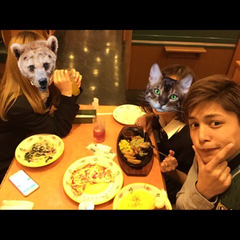 saitoon_network's tweet photo. サイゼは高校生の味方🙈✨✨きゃぴっ

#高校の制服捨てた
#ピザ伸びすぎ
#マブイ仲
#4日後成人式
#今年21歳
#痛さ https://t.co/G1l3HHWmA6