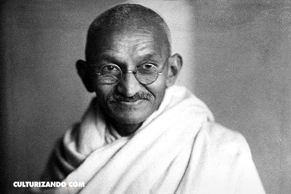 Culturizando's tweet photo. «Cuando una ley es injusta, lo correcto es desobedecer» Mahatma Gandhi ► https://t.co/UA4WjeTHzZ https://t.co/uh7qXDxpua