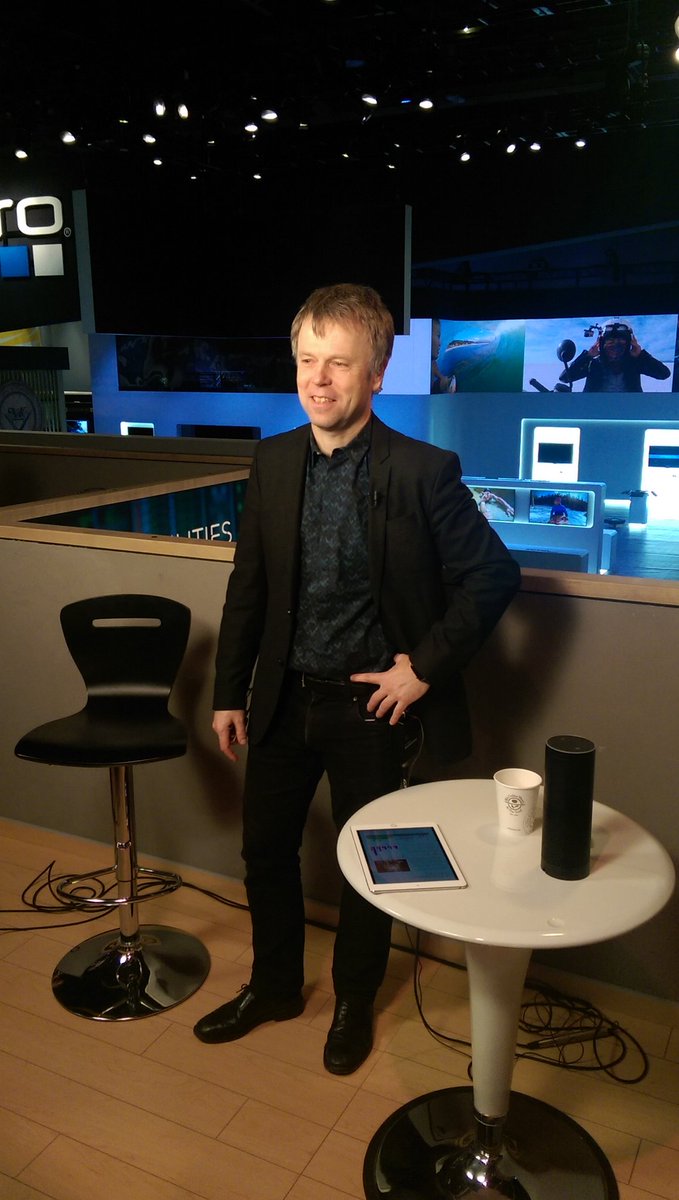cypresswalls's tweet photo. Dr. Bjorn ready to rock #CES2016 w/ #Consumer #Trends media tour. #Ideas2Realities https://t.co/9GEadzzvv7