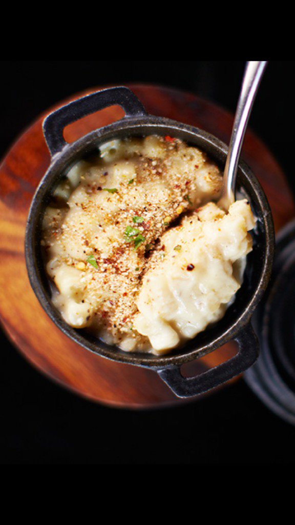 CAUwilmslow's tweet photo. Tomorrows treat from us is a complimentary Mac &amp; Cheese with every Al La Carte steak ordered all day. #bookknow https://t.co/lStwhtQzX2