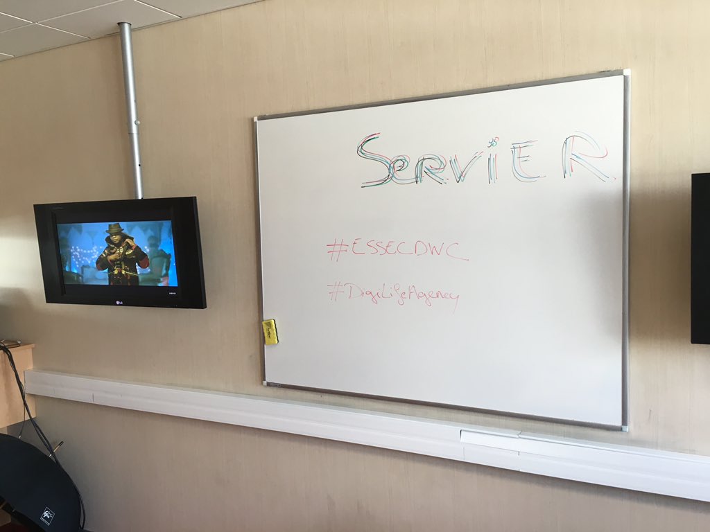 Victor_Ghat's tweet photo. #DigiLifeAgency continue sa préparation avec @MaitreGims #essecdwc @aimane_el_bouaz @Julie_srvs @akarpins https://t.co/0XNc1NkK6H