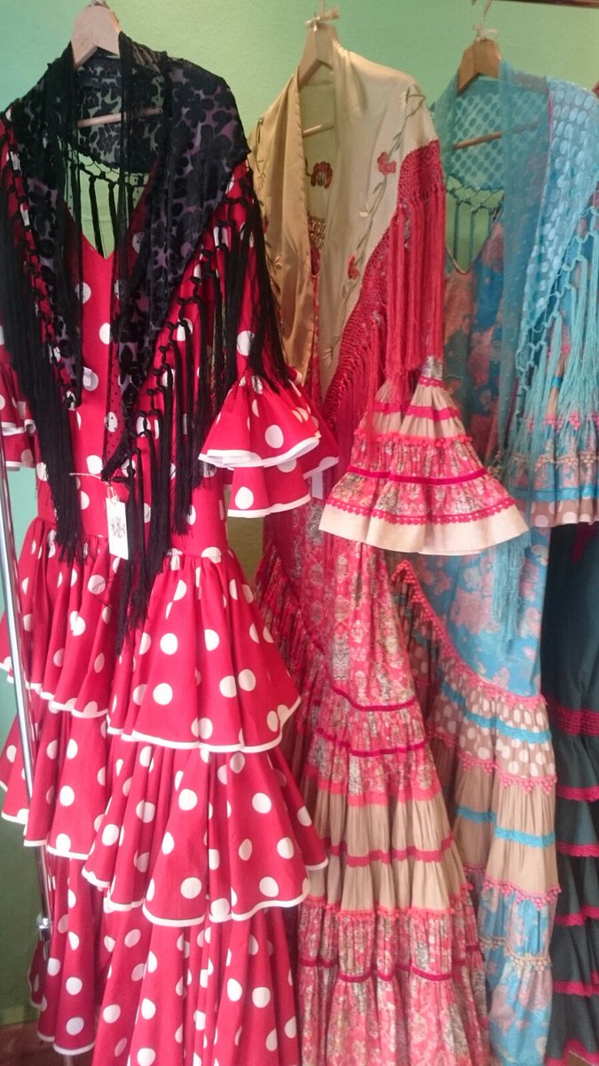 Lasmariaferia's tweet photo. Ya sólo quedan 94 días para la #feriadeabril y en #LasMaria lo tenemos todo listo para que brilles como nadie. https://t.co/0JciSj5rn8