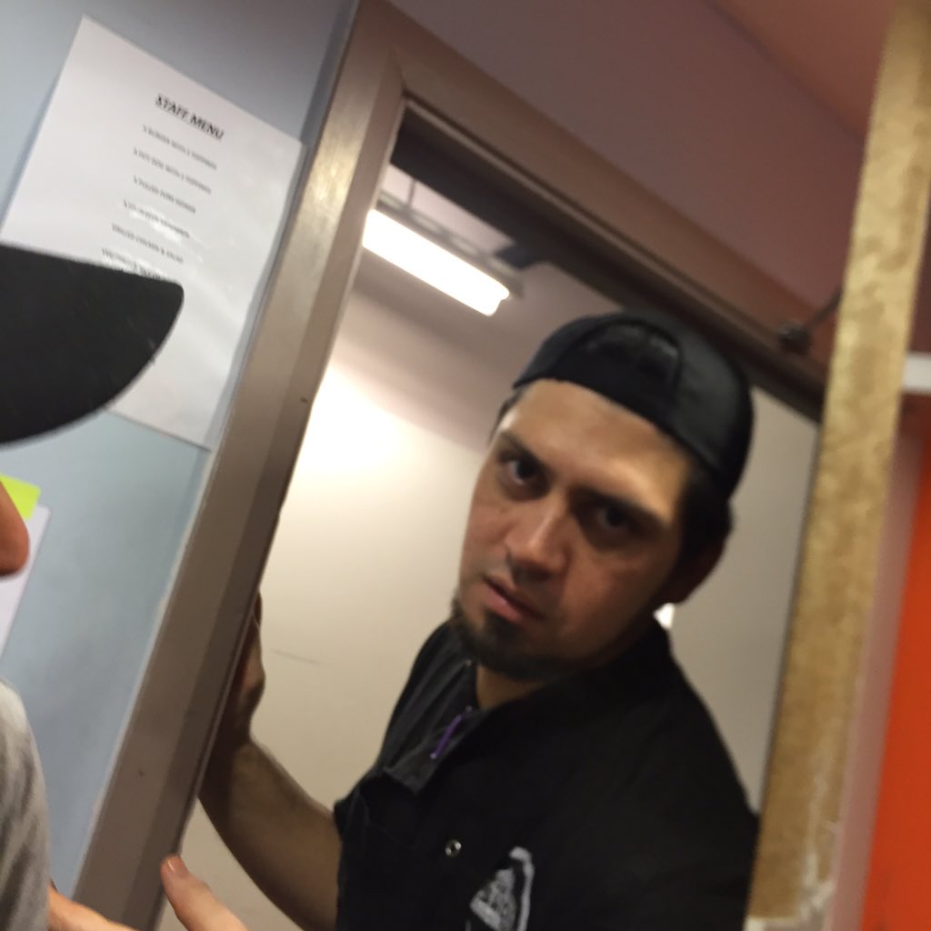 ndhsekke (@tlongbbudbud) on Twitter photo 