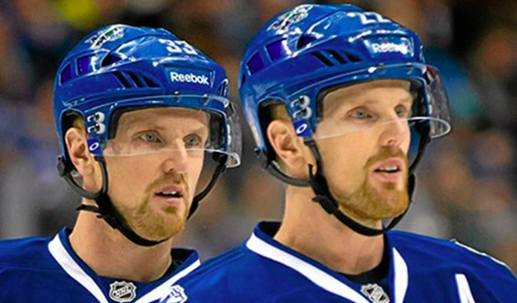 Sportfeedse's tweet image. Daniel borde skicka Henrik till Allstar-matchen och se om nån märker skillnaden!
#NHL #Sedinery #TrickPlay