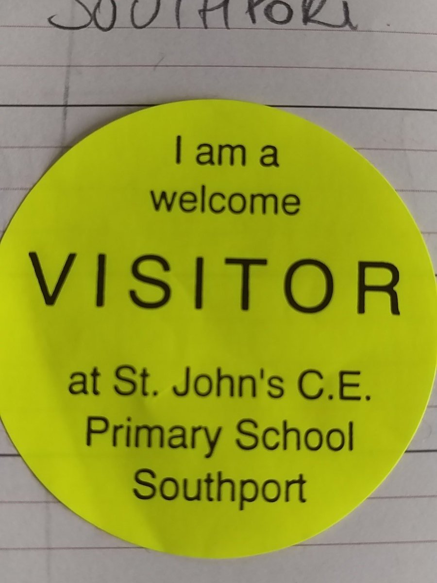 annahyw's tweet image. Very busy delivering the First Prize to the winners of BiC/Start-Bee UK-wide Handwriting Olympiad