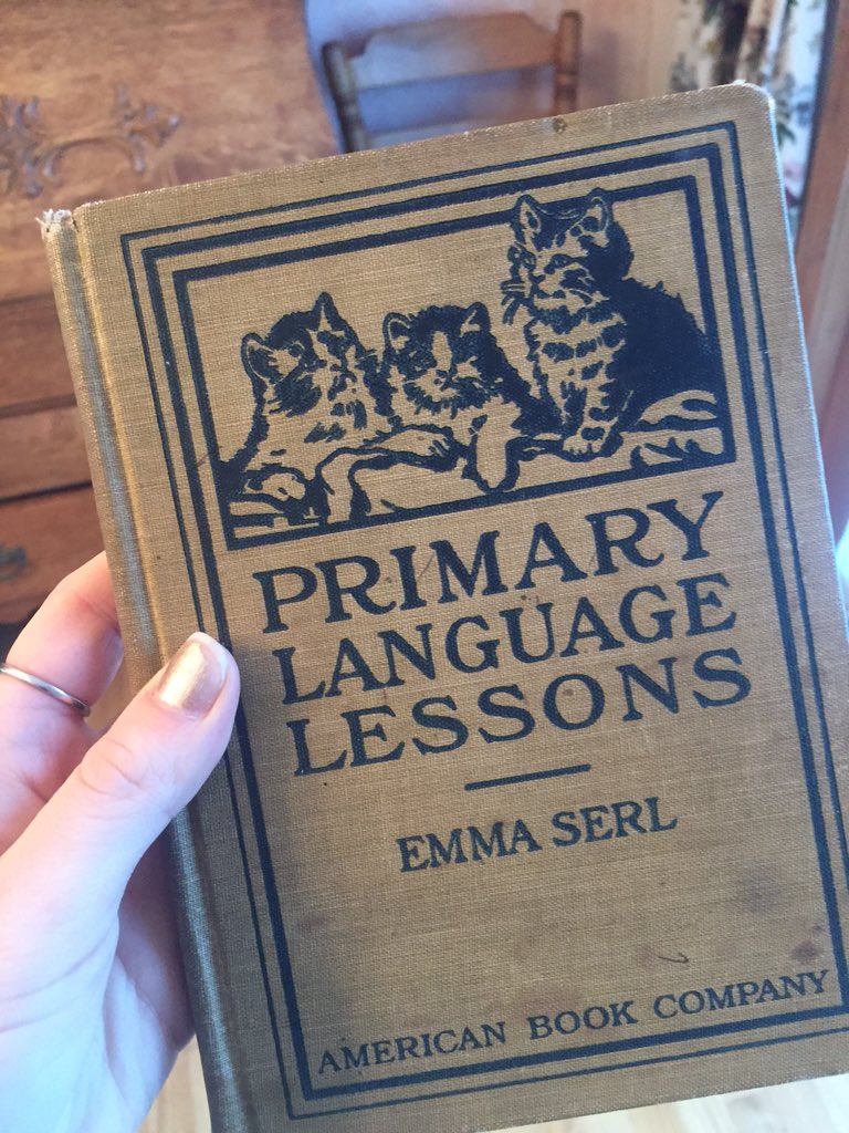 mshuhtanen's tweet photo. A $2 find while I was thrifting! Ever wonder what ELA instruction was like in 1911?? π° #ECSUEdStudentsRead https://t.co/vFQNxE7pKX