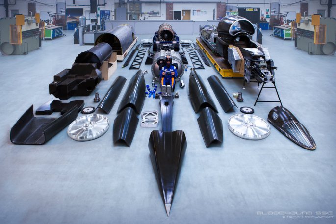 enginuityorg's tweet photo. This is @BLOODHOUND_SSC in bits. Get your rocket car built and take the challenge at school! https://t.co/2j7eKrZXrU https://t.co/uehiD5xWvD