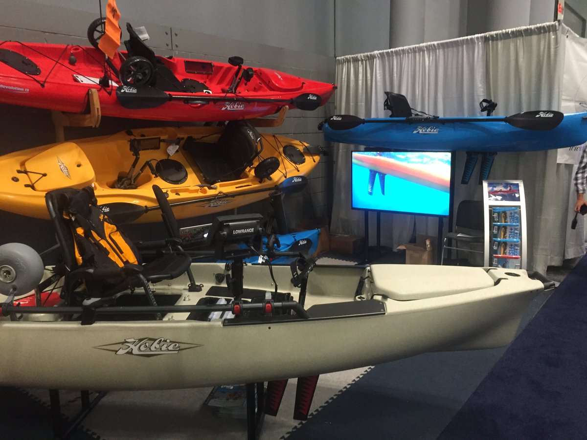 BoatLocker's tweet image. Day two at the @Nyboatshow! Come check out our booth of Hobie Mirage Drive Kayaks.