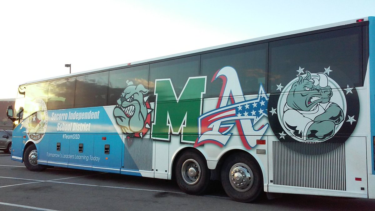 CoachAmericas's tweet photo. Americas and Montwood swim teams Lubbock bound. @JEspinoza_SISD @Americas_HS https://t.co/AvxqGb7HSN