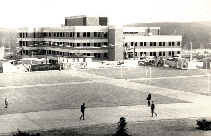 stonybrookalum's tweet image. Throwback to 1970! bit.ly/1UzcJ73 (via University Archives, Stony Brook University)